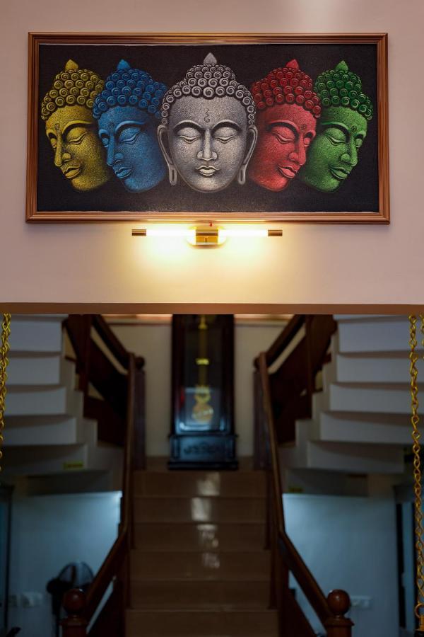Kāladi Parudeesa - Heavenly- Luxurious Palace Look-Near Cbd - Kerala - India With Breakfast מראה חיצוני תמונה