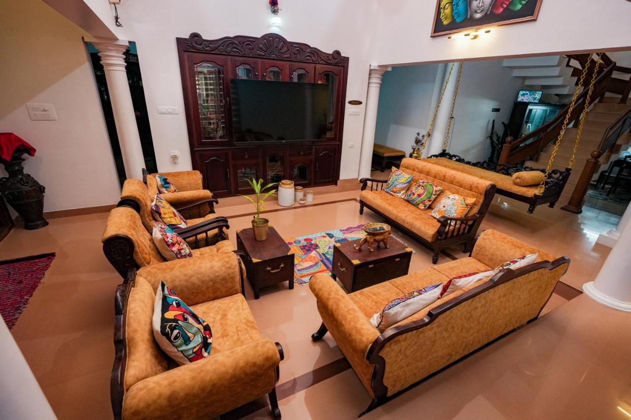 Kāladi Parudeesa - Heavenly- Luxurious Palace Look-Near Cbd - Kerala - India With Breakfast מראה חיצוני תמונה