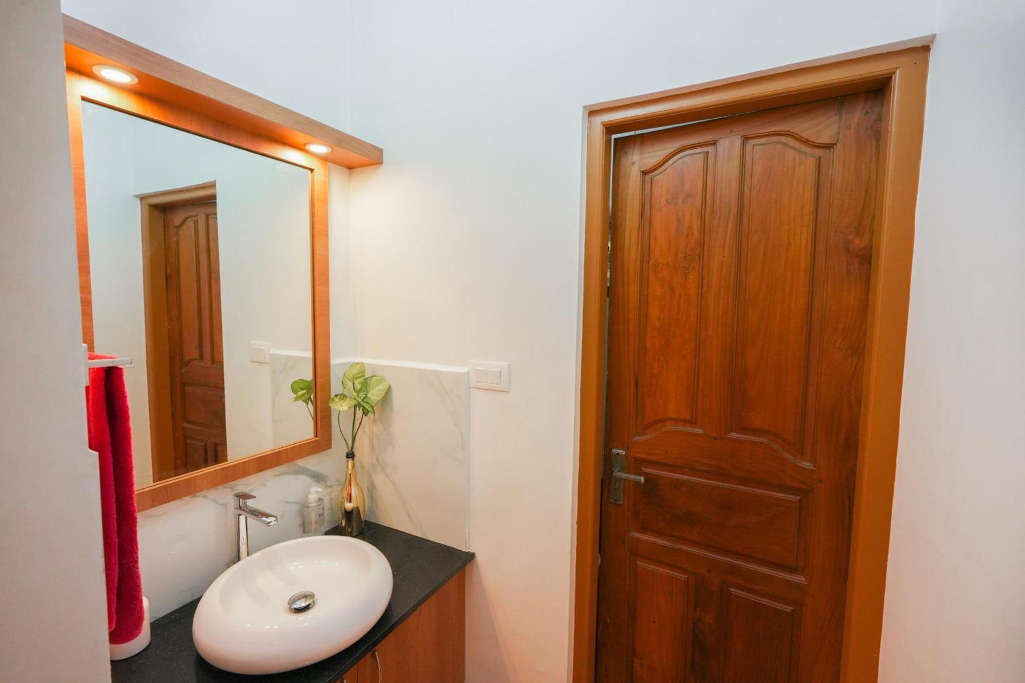 Kāladi Parudeesa - Heavenly- Luxurious Palace Look-Near Cbd - Kerala - India With Breakfast מראה חיצוני תמונה