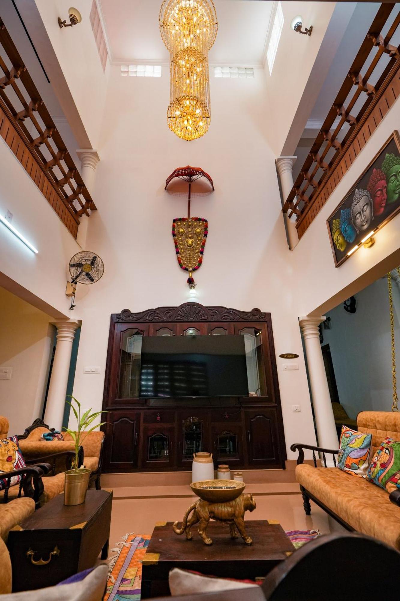 Kāladi Parudeesa - Heavenly- Luxurious Palace Look-Near Cbd - Kerala - India With Breakfast מראה חיצוני תמונה