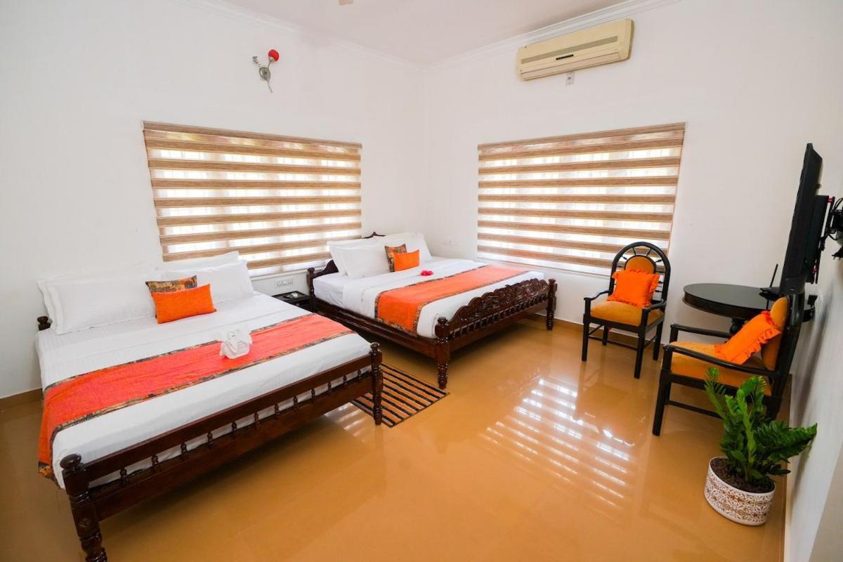 Kāladi Parudeesa - Heavenly- Luxurious Palace Look-Near Cbd - Kerala - India With Breakfast מראה חיצוני תמונה