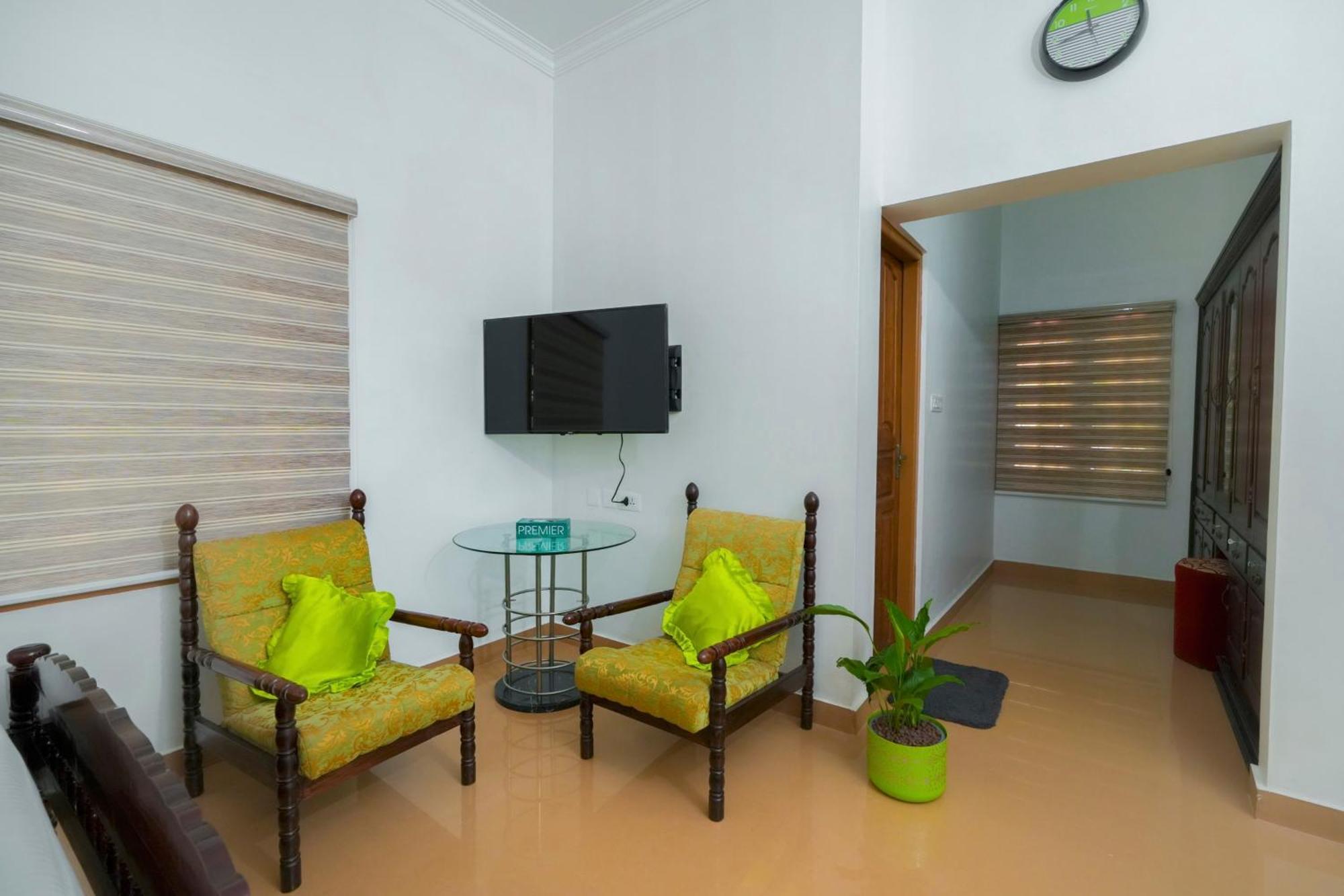 Kāladi Parudeesa - Heavenly- Luxurious Palace Look-Near Cbd - Kerala - India With Breakfast חדר תמונה